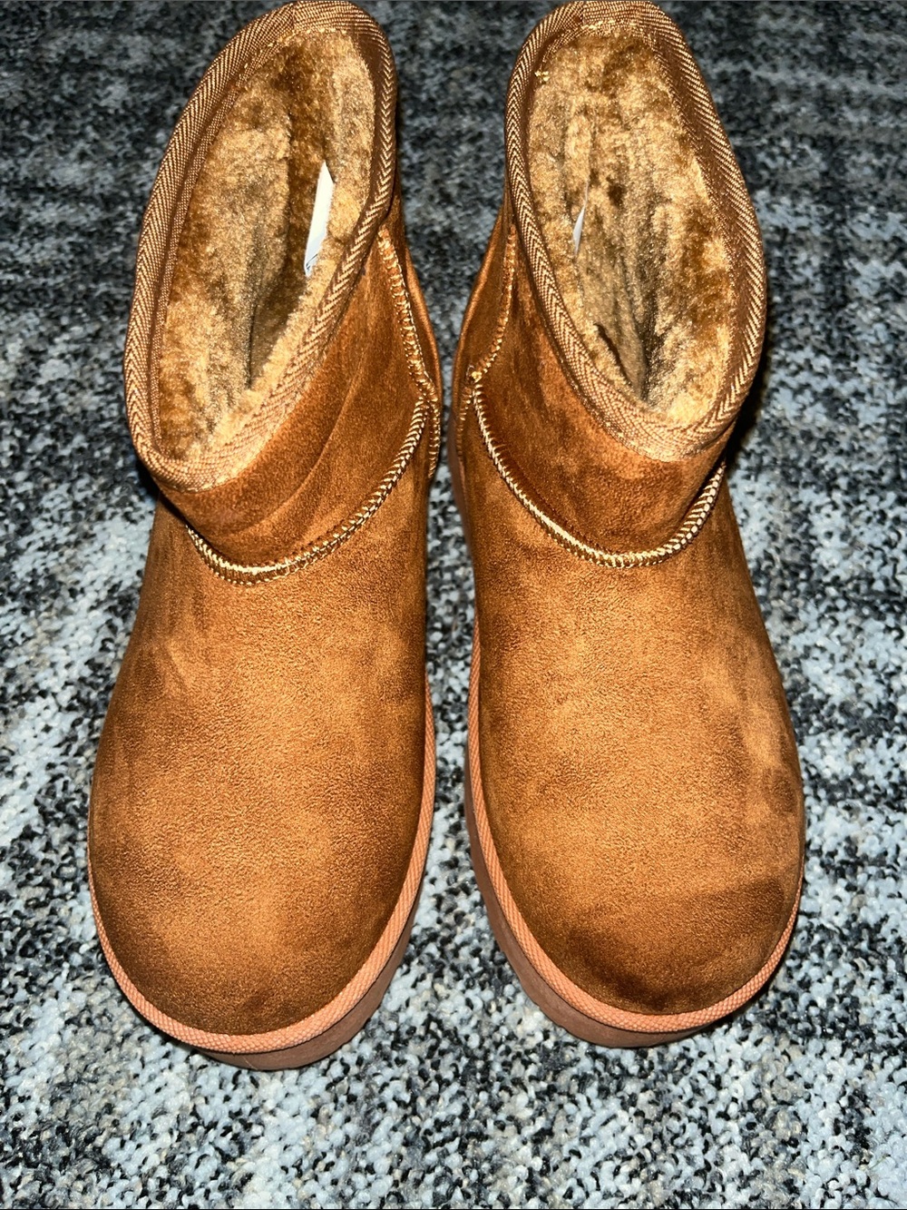 Brand New Women's Cozy Faux-Suede Ankle Boots in Chestnut